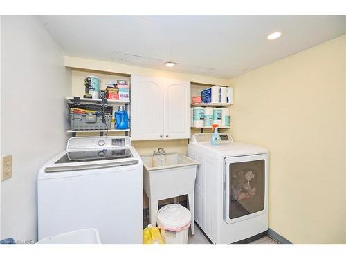 106 Queen Street S, Thorold, ON - Indoor Photo Showing Laundry Room