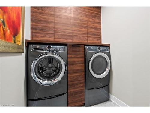 45 Peach Tree Common, St. Catharines, ON - Indoor Photo Showing Laundry Room