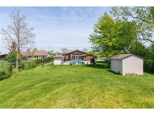 2179 Niagara Parkway, Fort Erie, ON - Outdoor With Backyard
