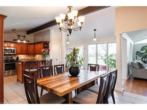 2179 Niagara Parkway, Fort Erie, ON - Indoor Photo Showing Dining Room