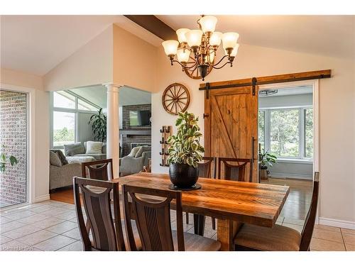 2179 Niagara Parkway, Fort Erie, ON - Indoor Photo Showing Dining Room