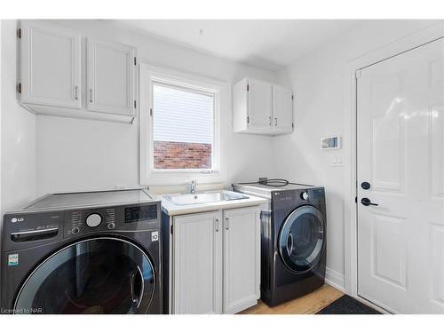 56 West Farmington Drive, St. Catharines, ON - Indoor Photo Showing Laundry Room