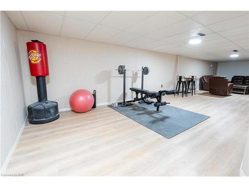 70 Diffin Drive, Welland, ON - Indoor Photo Showing Gym Room