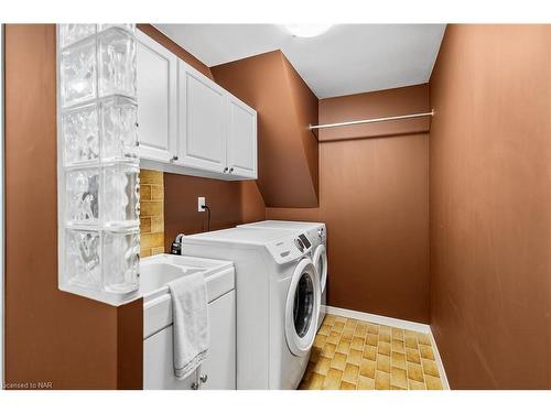 2982 Evadere Avenue, Ridgeway, ON - Indoor Photo Showing Laundry Room