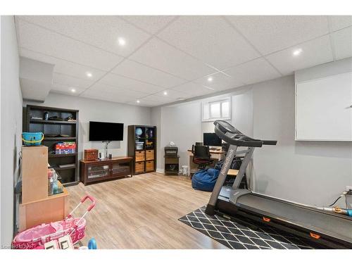 24 Patterson Avenue, Welland, ON - Indoor Photo Showing Gym Room