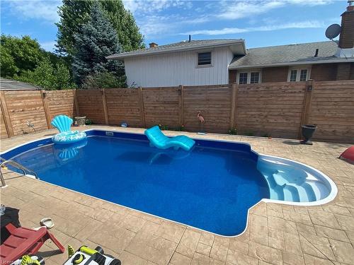 4956 Dorchester Road, Niagara Falls, ON - Outdoor With In Ground Pool