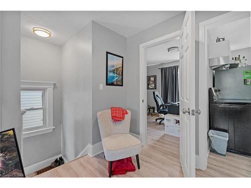 104 Lowell Street, St. Catharines, ON - Indoor Photo Showing Other Room