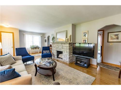 20 Walnut Street, Port Colborne, ON - Indoor Photo Showing Living Room With Fireplace