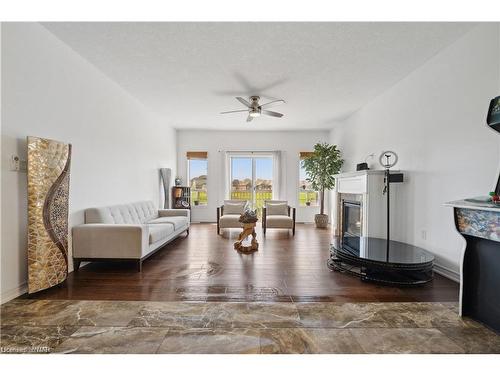 4432 Cinnamon Grove, Niagara Falls, ON - Indoor Photo Showing Living Room With Fireplace