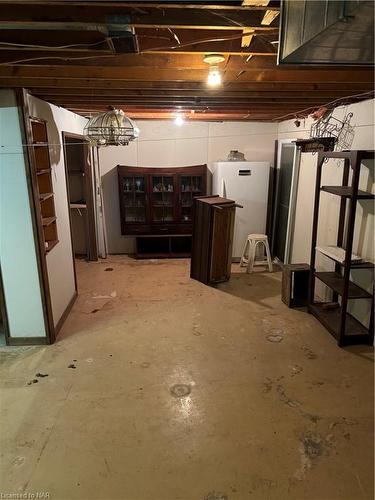 300 Albany Street, Fort Erie, ON - Indoor Photo Showing Basement