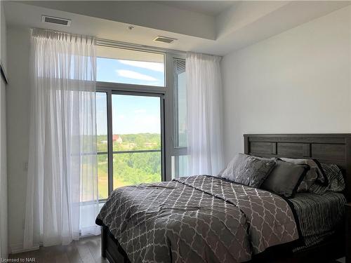 801-7711 Green Vista Gate, Niagara Falls, ON - Indoor Photo Showing Bedroom