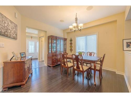 108 Tuliptree Road, Thorold, ON - Indoor Photo Showing Dining Room