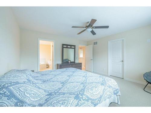 108 Tuliptree Road, Thorold, ON - Indoor Photo Showing Bedroom