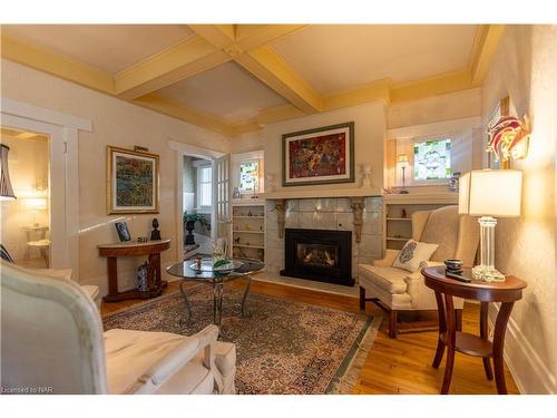 3631 Cutler Street, Ridgeway, ON - Indoor Photo Showing Living Room With Fireplace