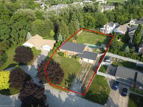 4 Merritt Circle, Niagara-On-The-Lake, ON - Outdoor With View