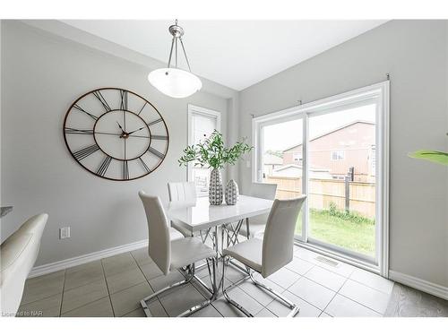 74 Bethune Avenue, Welland, ON - Indoor Photo Showing Dining Room