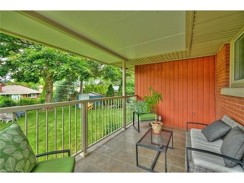 5039 Portage Road, Niagara Falls, ON - Outdoor With Deck Patio Veranda With Exterior