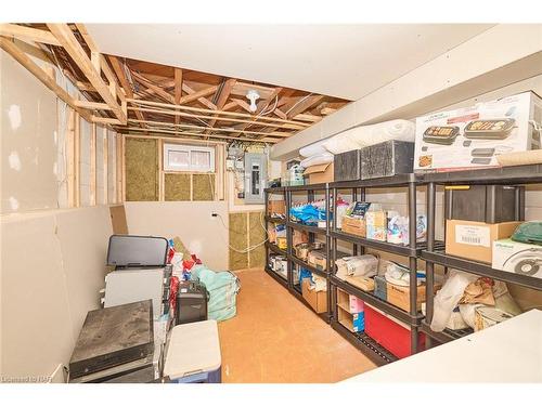 5039 Portage Road, Niagara Falls, ON - Indoor Photo Showing Basement