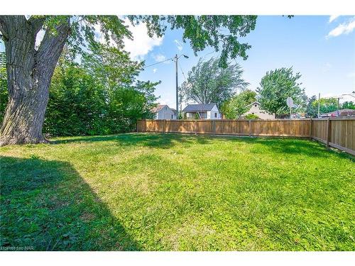 24 Southworth Street, Welland, ON - Outdoor With Backyard