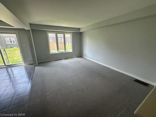 5 Swart Lane, Thorold, ON - Indoor Photo Showing Other Room