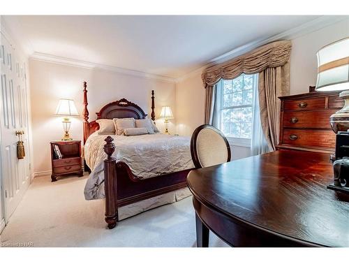 51 Royal York Road, St. Catharines, ON - Indoor Photo Showing Bedroom