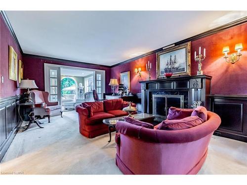 51 Royal York Road, St. Catharines, ON - Indoor Photo Showing Living Room With Fireplace