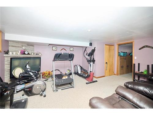 35 Woodbine Avenue, St. Catharines, ON - Indoor Photo Showing Gym Room