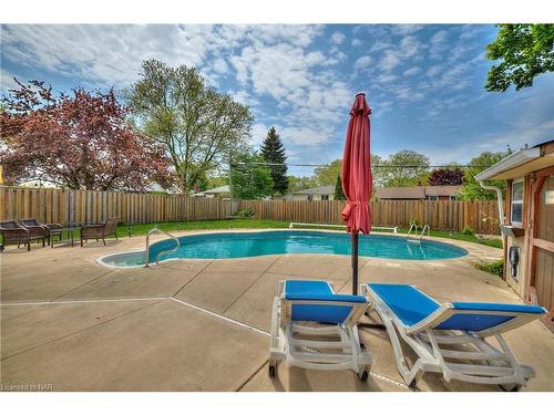 35 Woodbine Avenue, St. Catharines, ON - Outdoor With In Ground Pool With Backyard