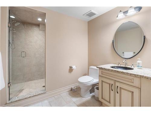 6387 Pinestone Road, Niagara Falls, ON - Indoor Photo Showing Bathroom