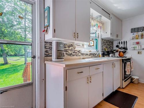 12661 Campbell Road, Wainfleet, ON - Indoor Photo Showing Kitchen