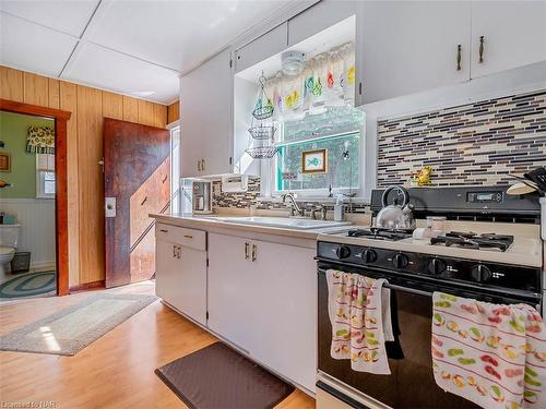 12661 Campbell Road, Wainfleet, ON - Indoor Photo Showing Kitchen