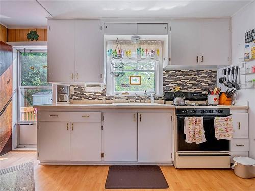 12661 Campbell Road, Wainfleet, ON - Indoor Photo Showing Kitchen