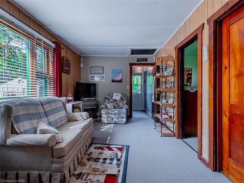 12661 Campbell Road, Wainfleet, ON - Indoor Photo Showing Other Room