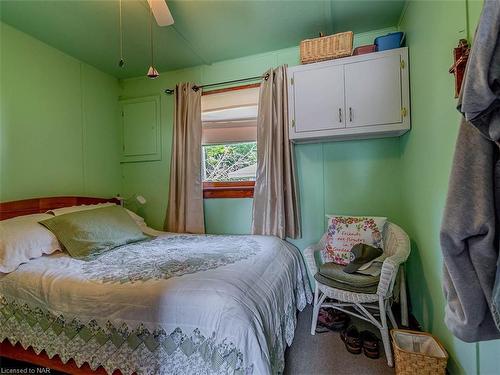 12661 Campbell Road, Wainfleet, ON - Indoor Photo Showing Bedroom