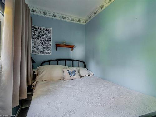 12661 Campbell Road, Wainfleet, ON - Indoor Photo Showing Bedroom
