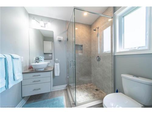 2876 3 Highway E, Port Colborne, ON - Indoor Photo Showing Bathroom