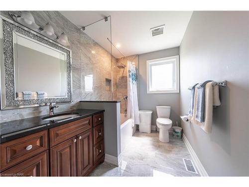 2876 3 Highway E, Port Colborne, ON - Indoor Photo Showing Bathroom