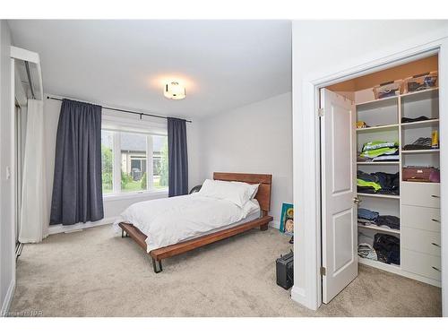 1001 Pelham Road Road, St. Catharines, ON - Indoor Photo Showing Bedroom