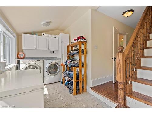 968 Church Street, Pelham, ON - Indoor Photo Showing Laundry Room