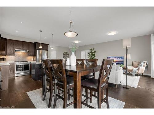 385 Empress Avenue, Welland, ON - Indoor Photo Showing Dining Room