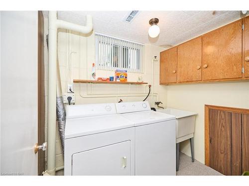 6972 Harriman Street, Niagara Falls, ON - Indoor Photo Showing Basement