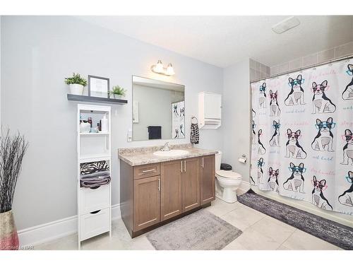 37 Sunset Way, Thorold, ON - Indoor Photo Showing Bedroom