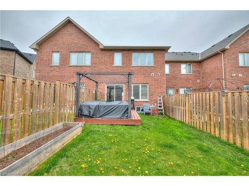 37 Sunset Way, Thorold, ON - Outdoor