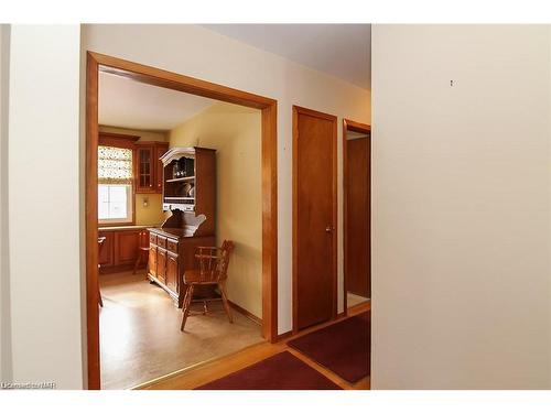 1339 Niagara Parkway, Fort Erie, ON - Indoor Photo Showing Other Room