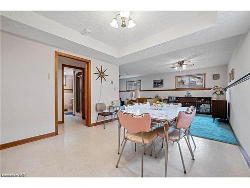 7853 Alfred Street, Niagara Falls, ON - Indoor Photo Showing Dining Room