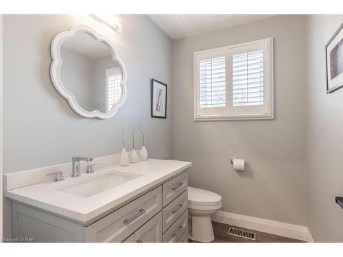 42 Cheritan Court, St. Catharines, ON - Indoor Photo Showing Bathroom