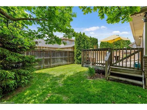 1-7 Gibson Place, St. Catharines, ON - Outdoor With Backyard