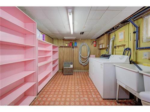 259 East 19Th Street, Hamilton, ON - Indoor Photo Showing Laundry Room