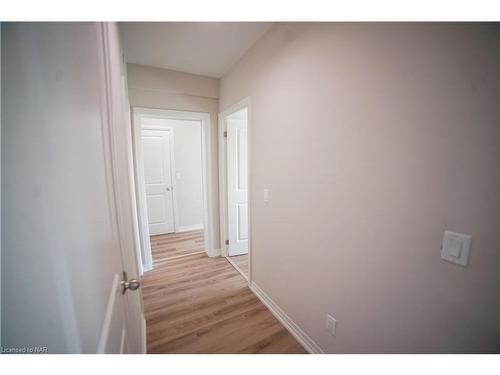 329-50 Herrick Avenue, St. Catharines, ON - Indoor Photo Showing Other Room