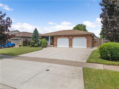 7737 Mount Carmel Boulevard, Niagara Falls, ON - Outdoor